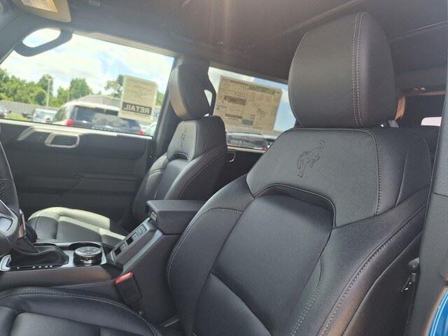 New 2026 Velocity Blue Metallic Ford Badlands® image 11