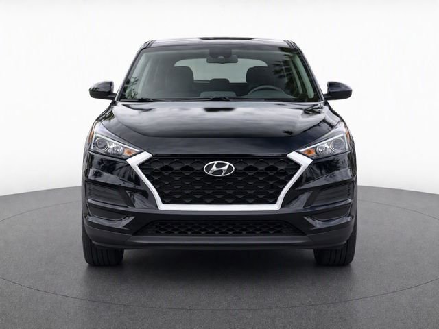 Used 2019 Black Hyundai SE image 5