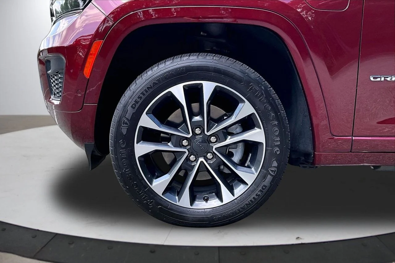 Used 2023 Red Jeep Overland 4xe image 33