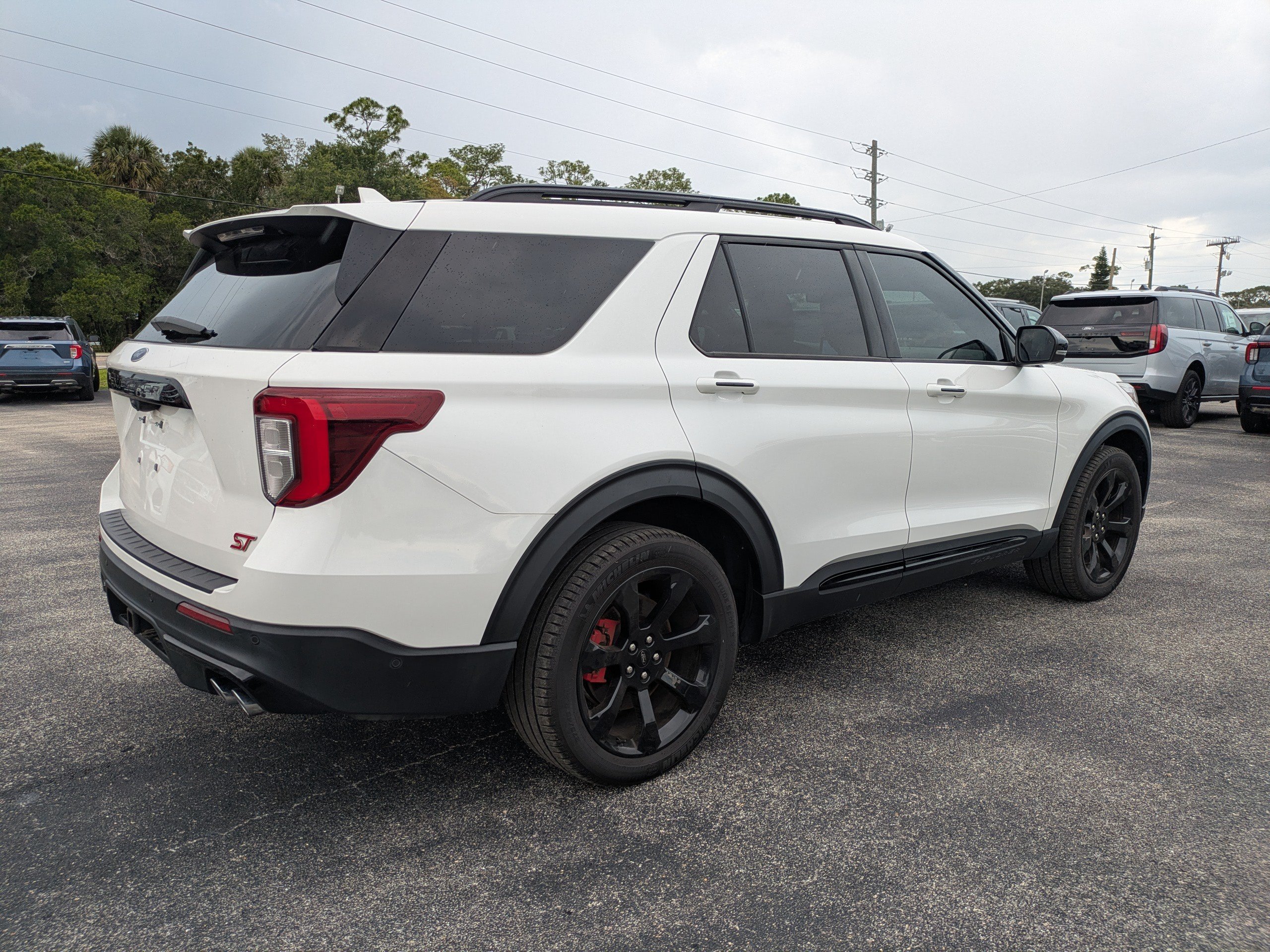 Used 2022  Ford ST image 4