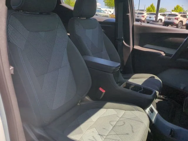 New 2027 Summit White Chevrolet LT image 29