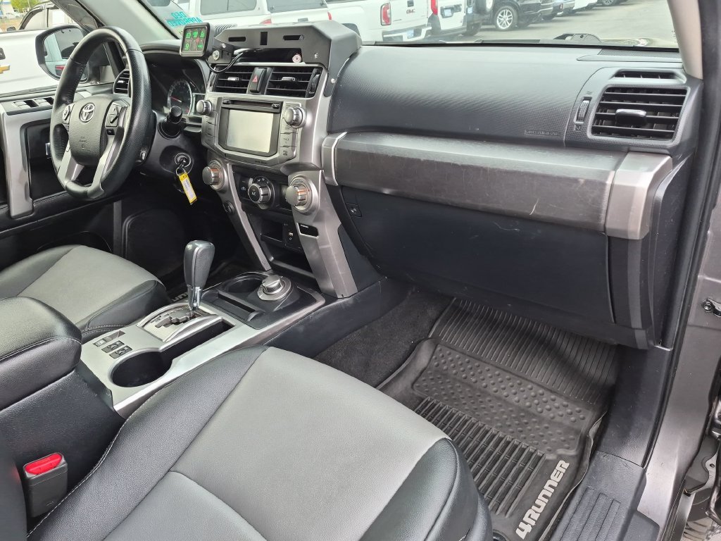 Used 2019 Gray Toyota SR5 Premium image 29