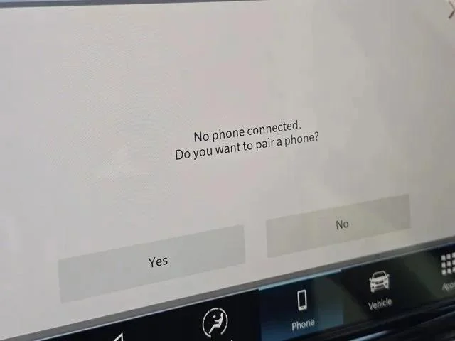 2026 Chrysler Pacifica Select - Photo 8