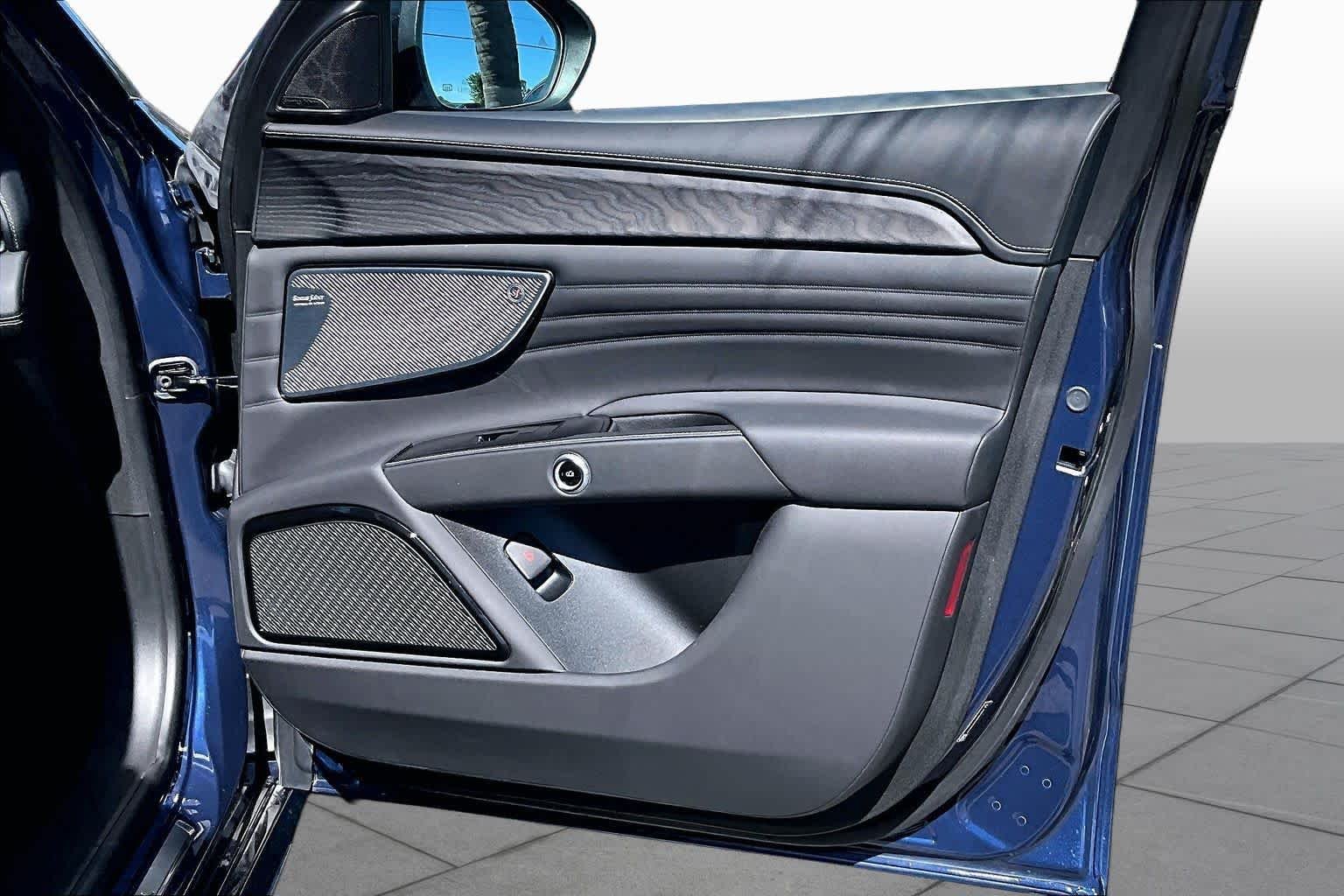Used 2025 BLU MODENA METALLIC Maserati Modena image 27