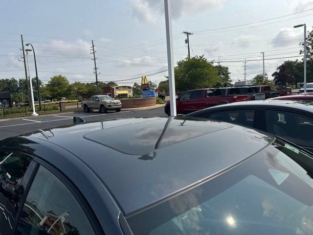 New 2026 Meteorite Gray Metallic Honda SE image 5