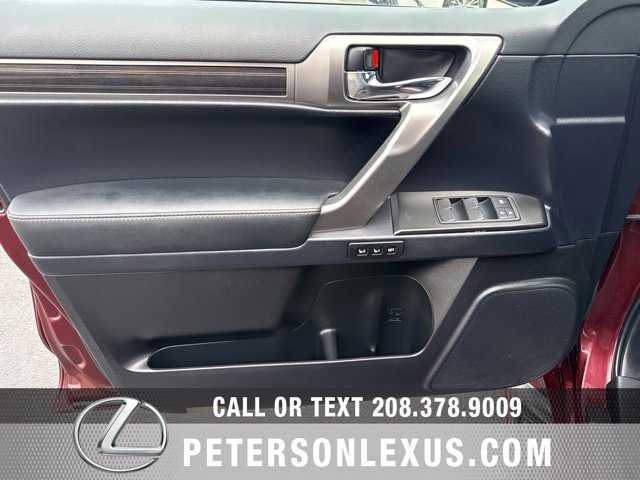 Used 2022  Lexus 460 Premium image 23