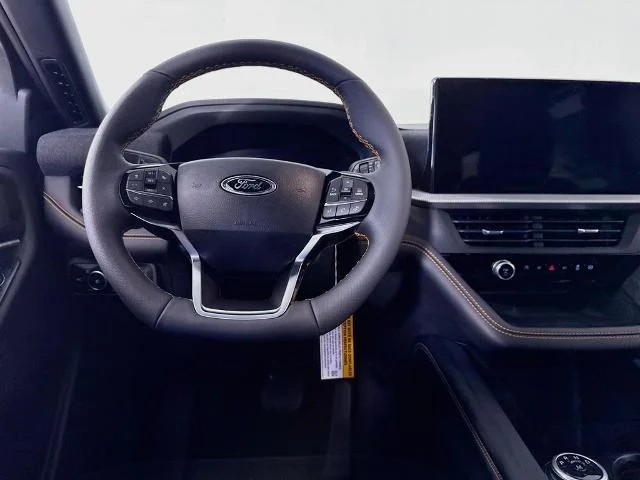 New 2026 Star White Metallic Tri-Coat Ford Tremor® image 55