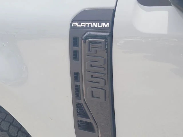 New 2026 Avalanche Ford Platinum image 9
