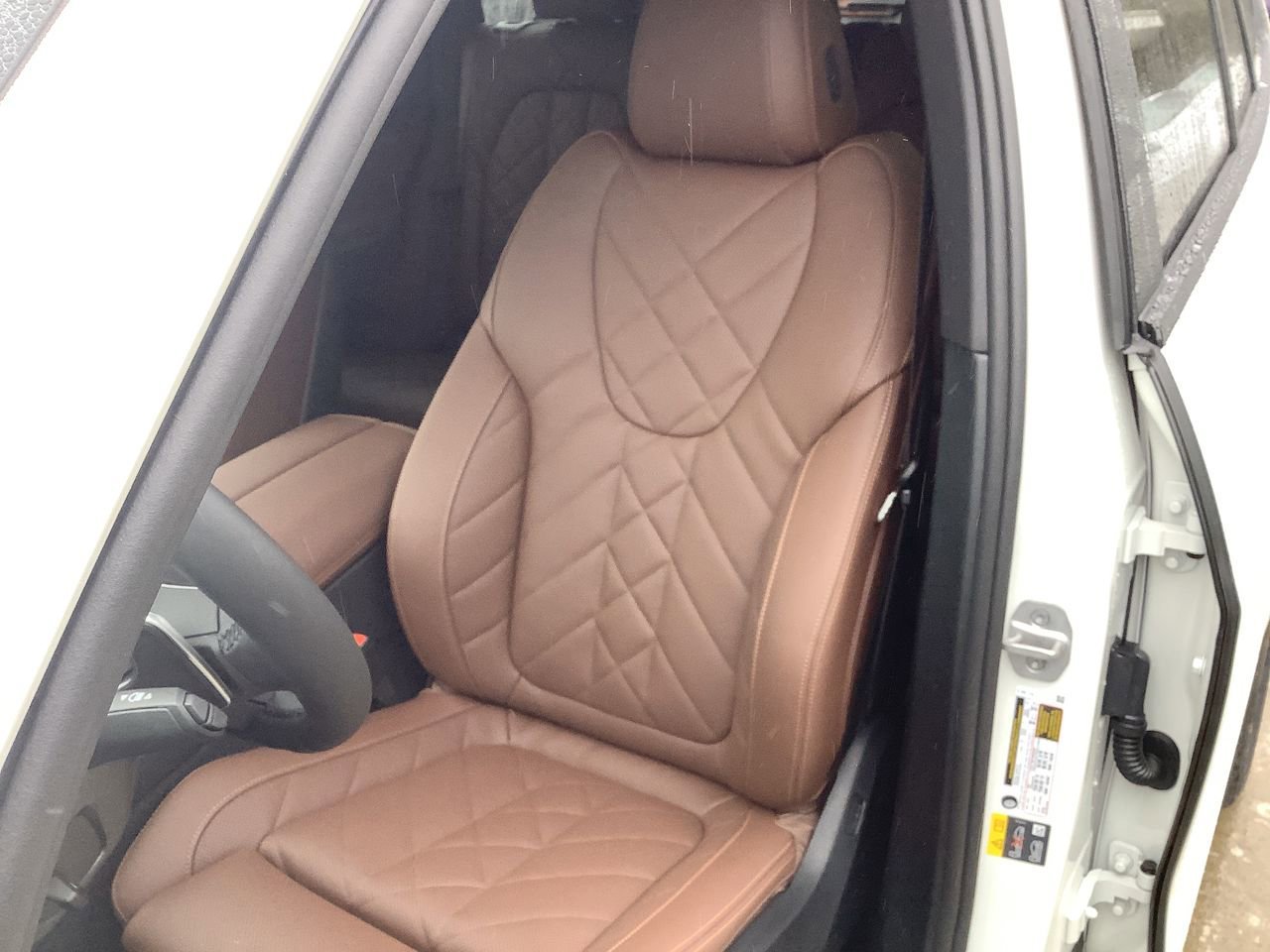 Used 2026 Mineral White Metallic BMW xDrive50e image 14