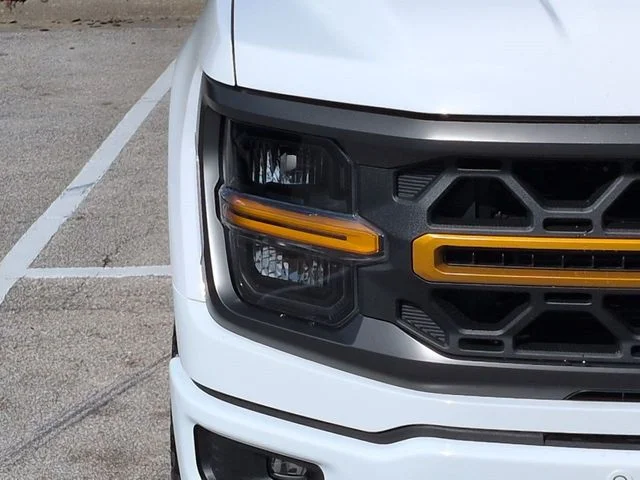 New 2026 Oxford White Ford Tremor® image 10
