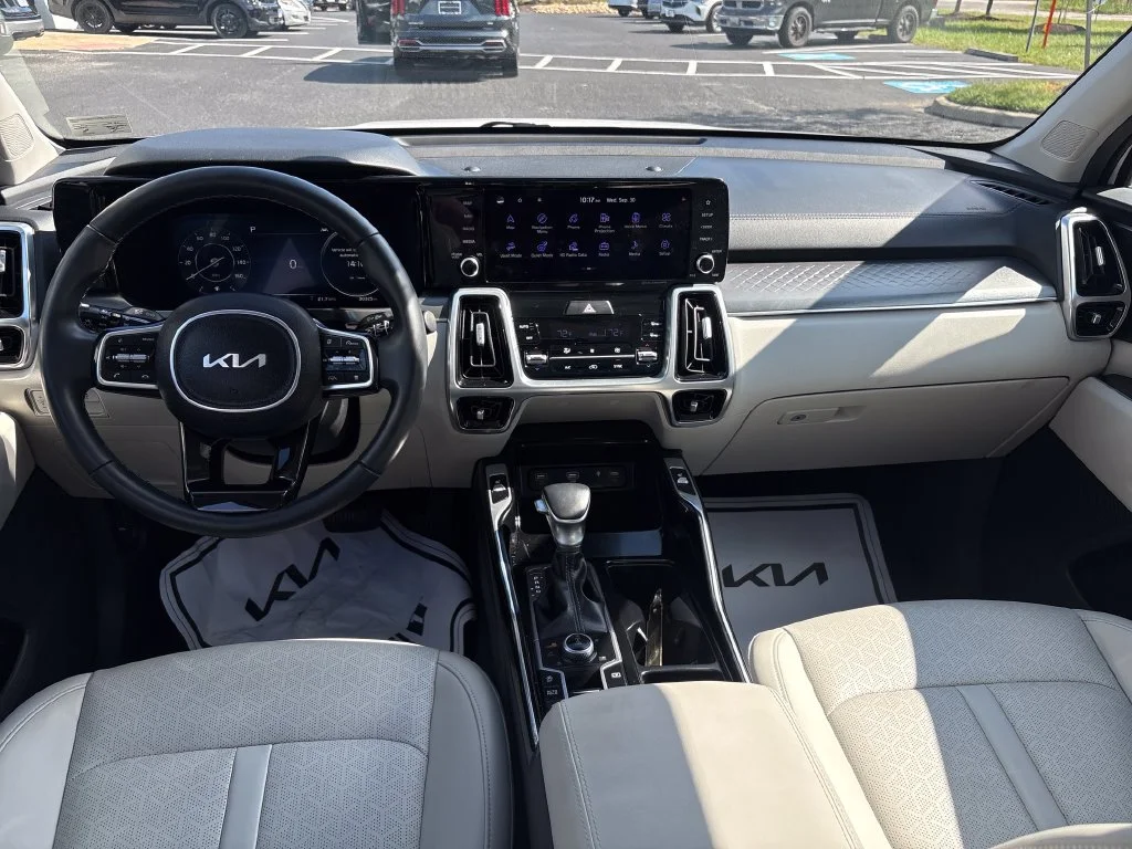 Certified Used 2023 White Kia SX image 31
