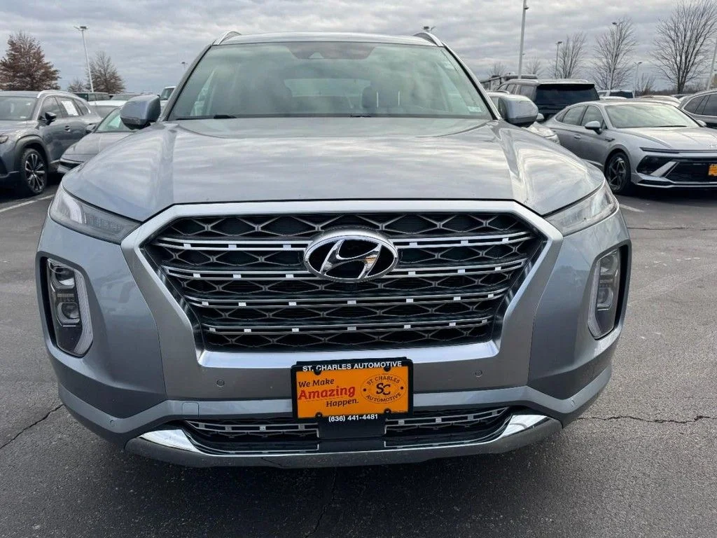 Used 2020 Silver Hyundai Limited image 9