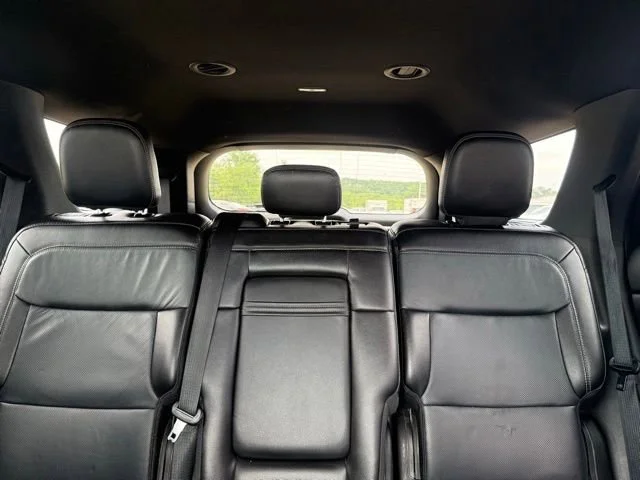 Used 2020 Black Ford Limited image 32