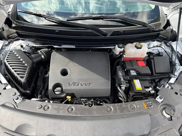 Used 2023 White Frost Tricoat Buick Essence image 27
