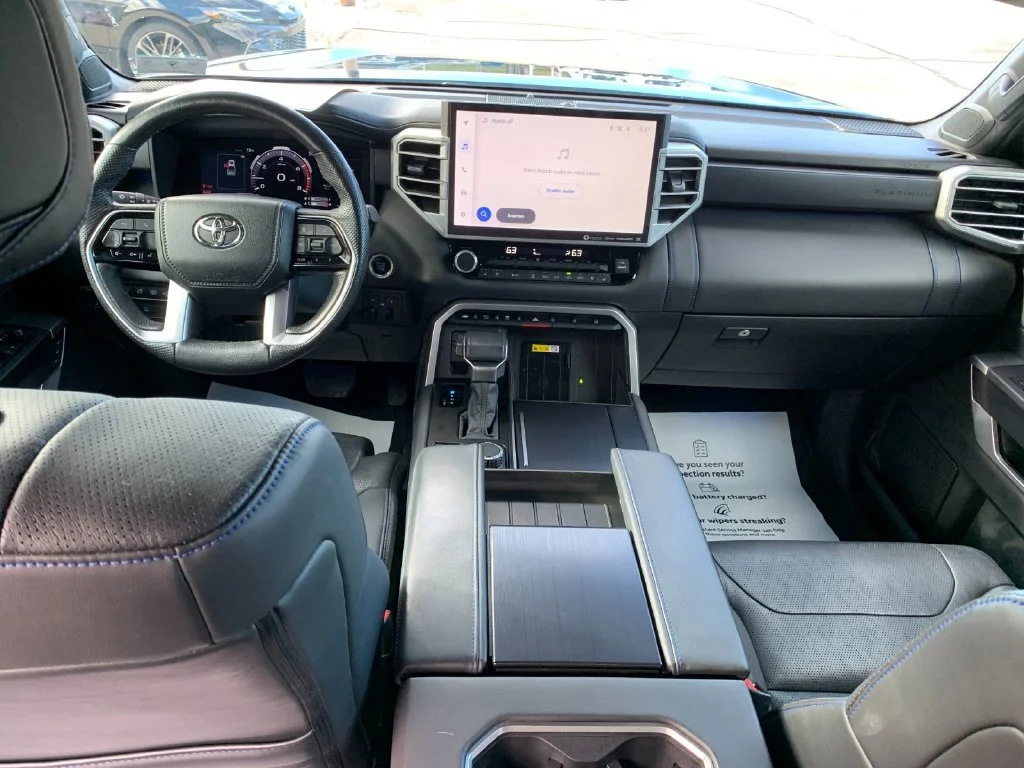 Used 2023  Toyota Platinum image 16