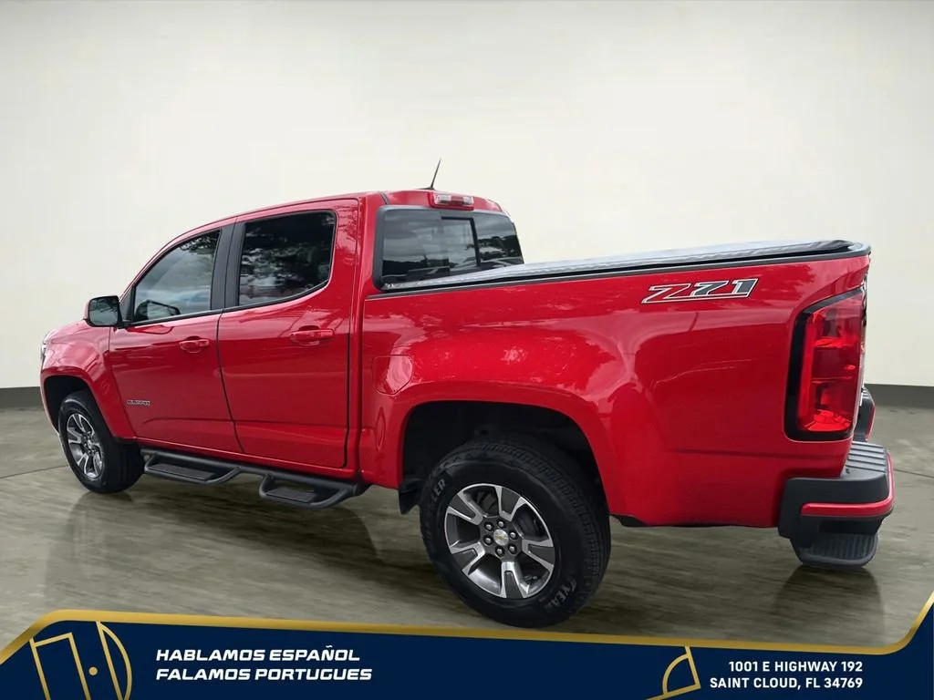 Used 2019 RED HOT Chevrolet 2WD Z71 image 4
