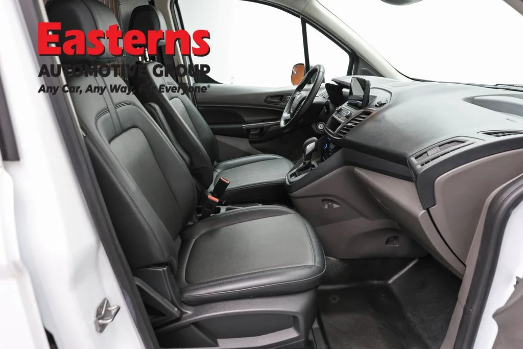 Used 2020 White Ford XL image 24