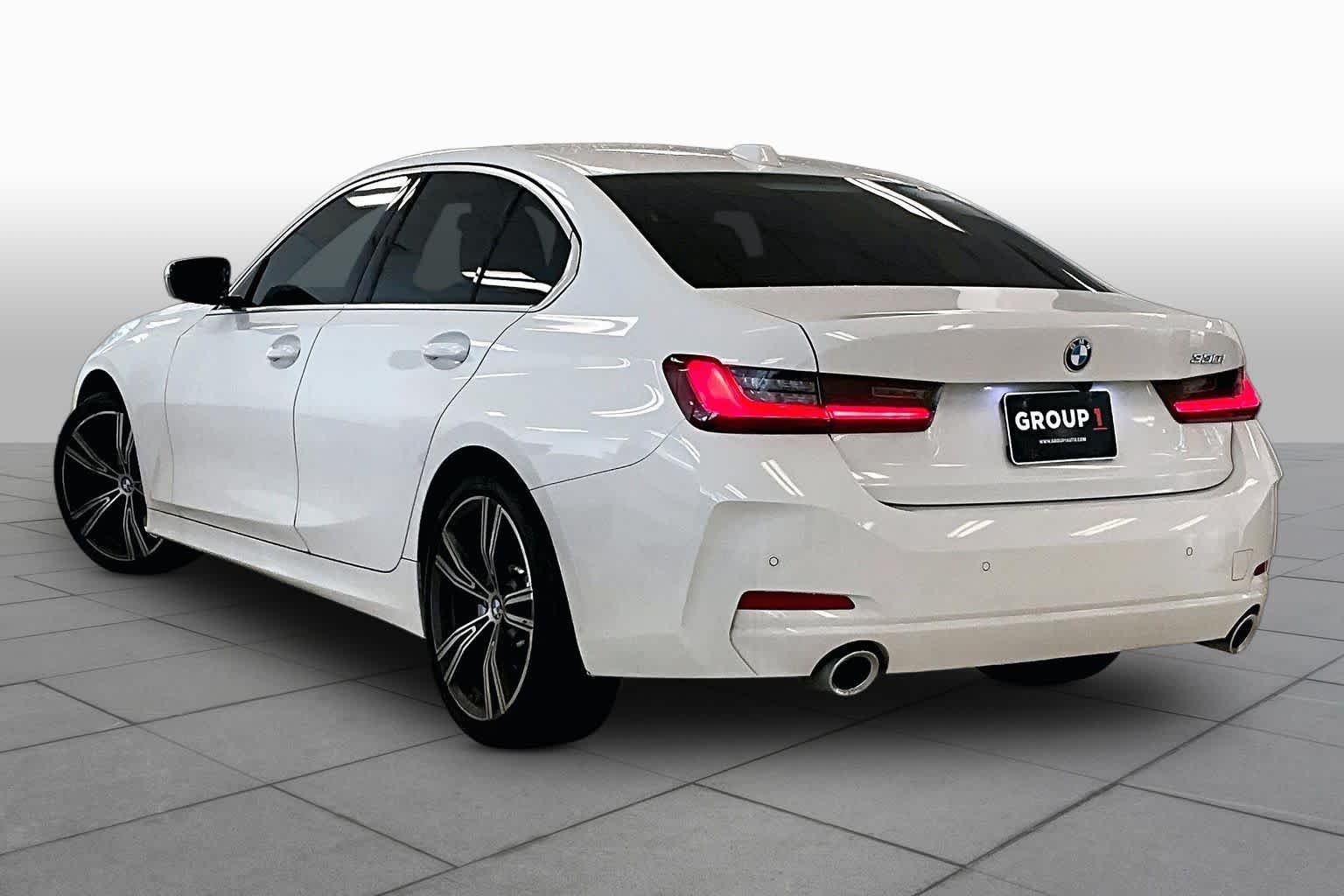Used 2024 Alpine White BMW 330i image 10