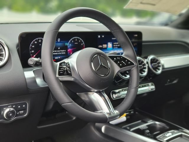 New 2026 Black Mercedes-Benz GLB 250 image 19