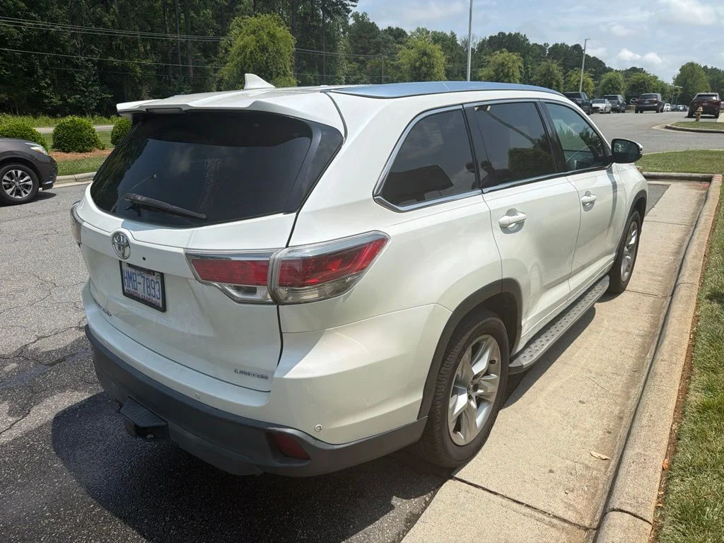 Used 2016 White Toyota Limited image 9