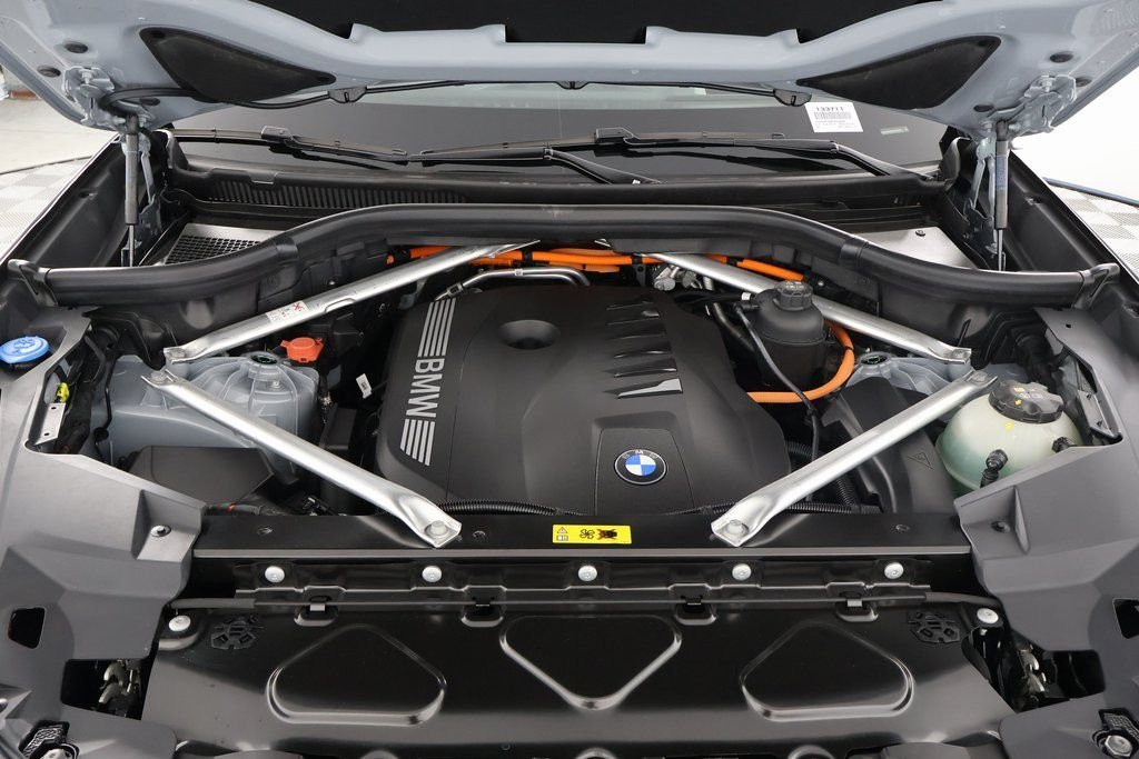 New 2026 Brooklyn Grey Metallic BMW xDrive50e image 9