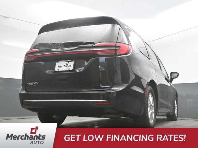 Used 2025 Black Chrysler Select image 49