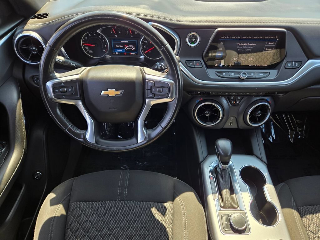 Used 2020 GRAPHITE METALLIC Chevrolet LT image 12