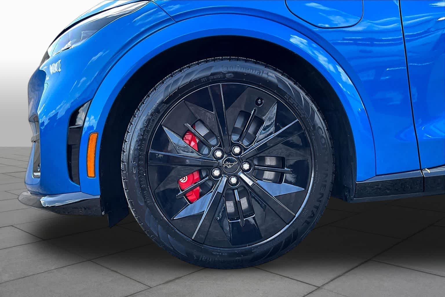 Certified Used 2025 Velocity Blue Metallic Ford GT image 10