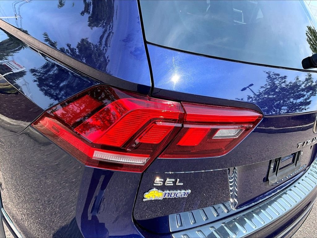 Used 2022 Blue Volkswagen 2.0T SEL R-Line image 32