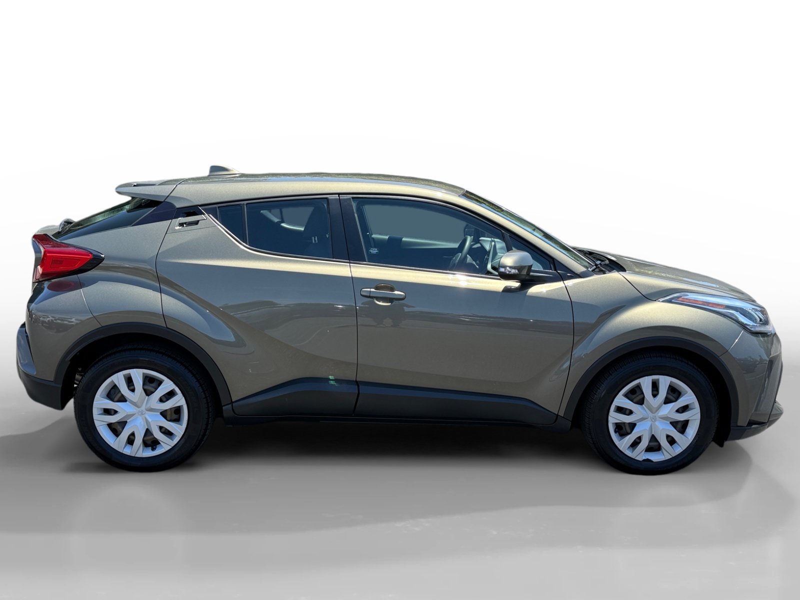 Used 2021 Bronze Toyota LE image 6