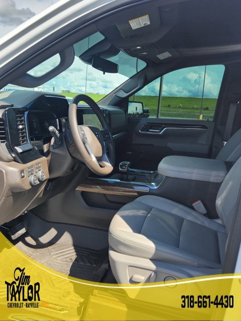Used 2026 Summit White Chevrolet LT Trail Boss image 3