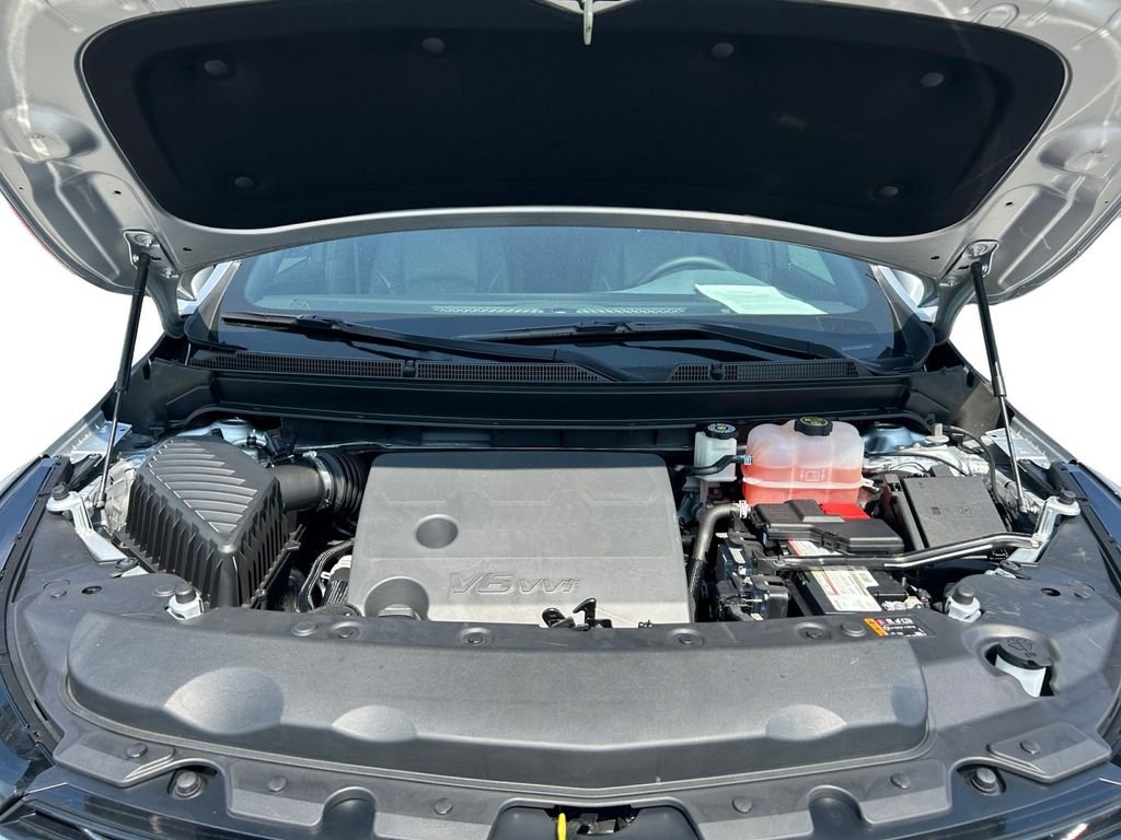 Used 2022 Silver Buick Essence image 14