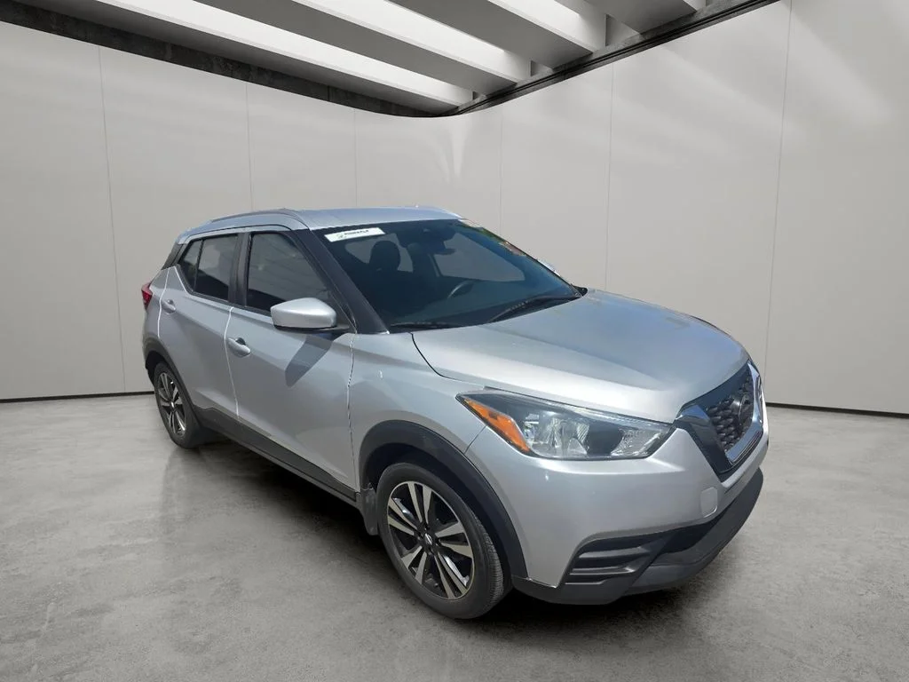 Used 2020 Brilliant Silver Metallic Nissan SV image 13