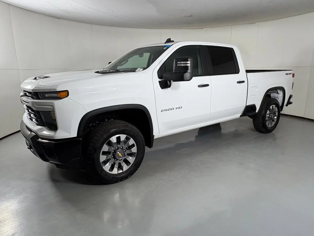 Certified Used 2025 Summit White Chevrolet Custom image 6