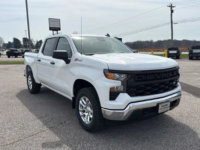 New 2026 Summit White Chevrolet WT image 2