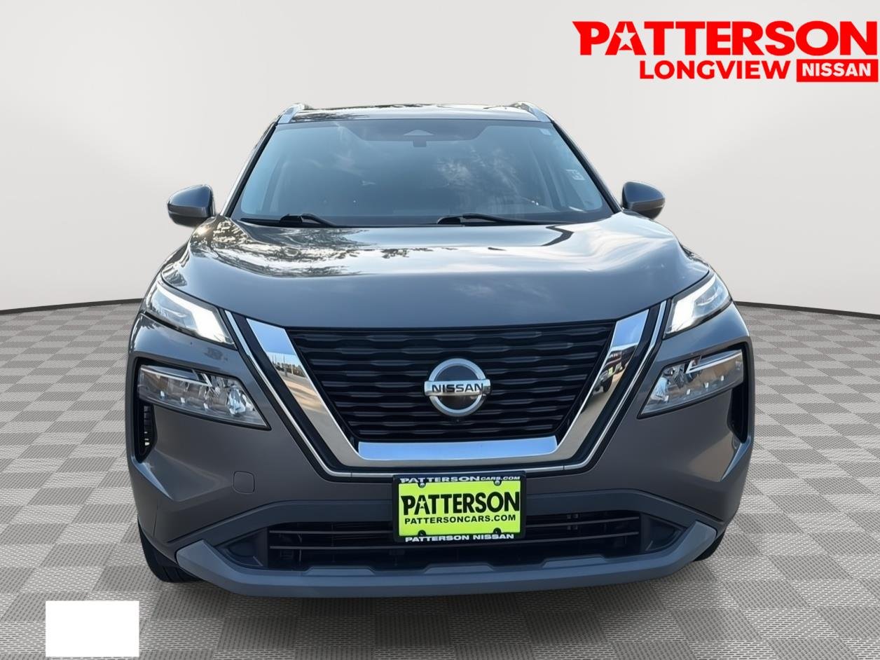 Used 2021 Gun Metallic Nissan SV image 2