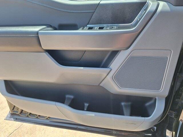 Used 2024 Agate Black Metallic Ford XLT image 20
