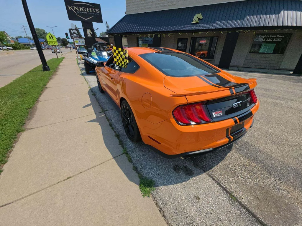 Used 2020 Twister Orange Tri-Coat Ford GT Premium image 4