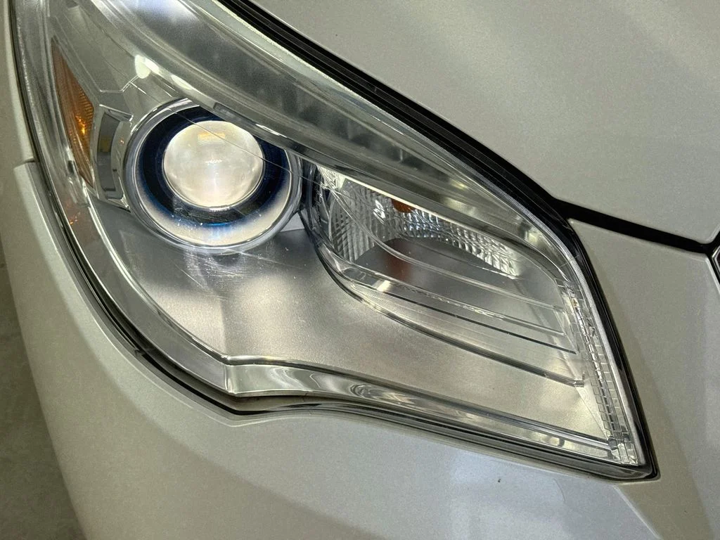 Used 2013 White Diamond Clearcoat Buick Premium Group image 39