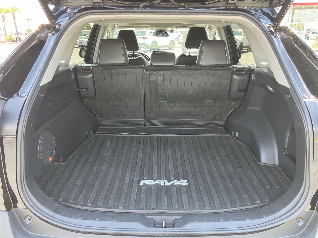 Used 2021 Black (Midnight Black Metallic) Toyota XLE Premium AWD image 27