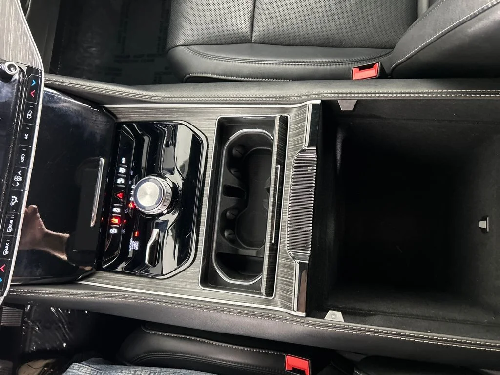 Used 2024 White Jeep Series II image 15