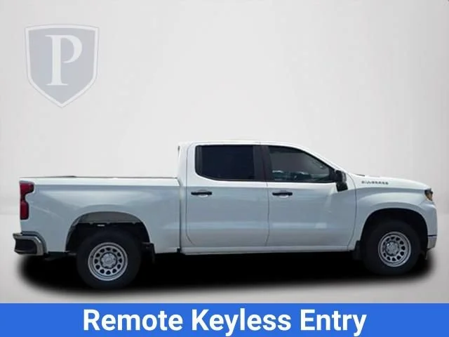 New 2026 Summit White Chevrolet WT image 5
