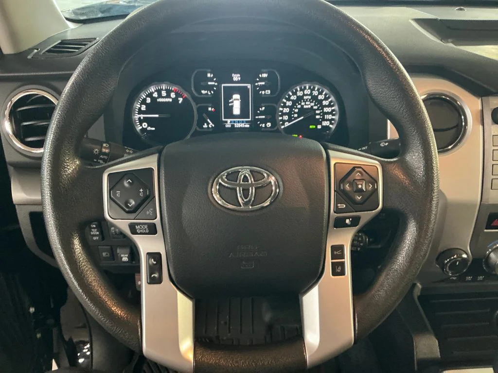Used 2021 Black Toyota SR5 image 18