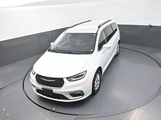 Used 2022 White Chrysler Touring L image 13