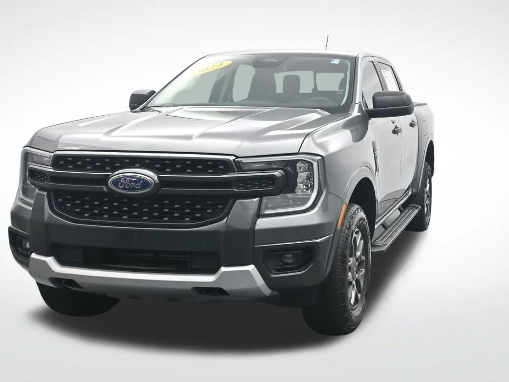 Used 2024 Gray Metallic Ford XLT image 2