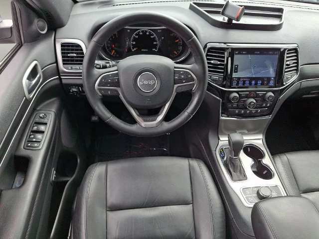 Used 2019 Gray Jeep Limited image 11
