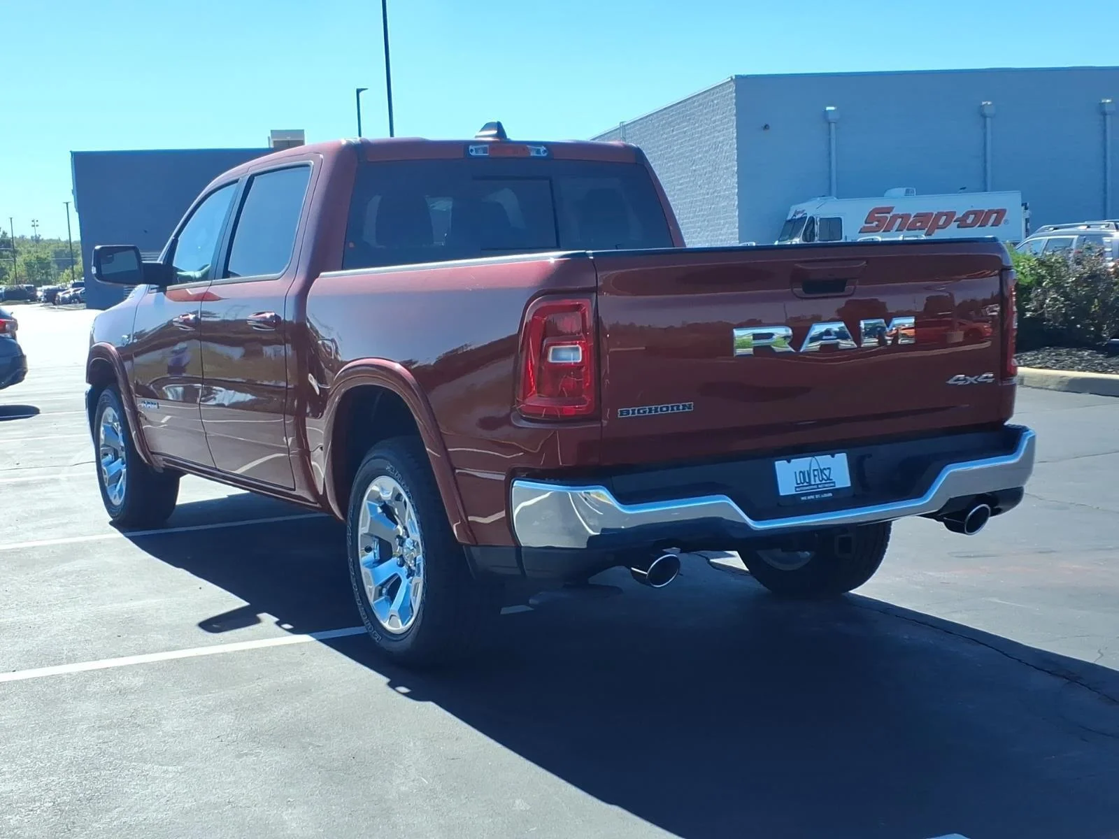 New 2027 Molten Red Pearl-Coat Exterior Paint RAM Big Horn image 4