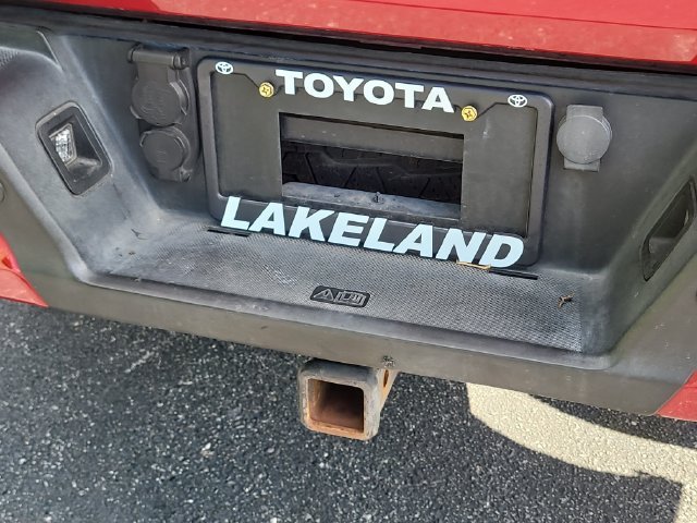 Used 2021 Red Ford XLT image 9