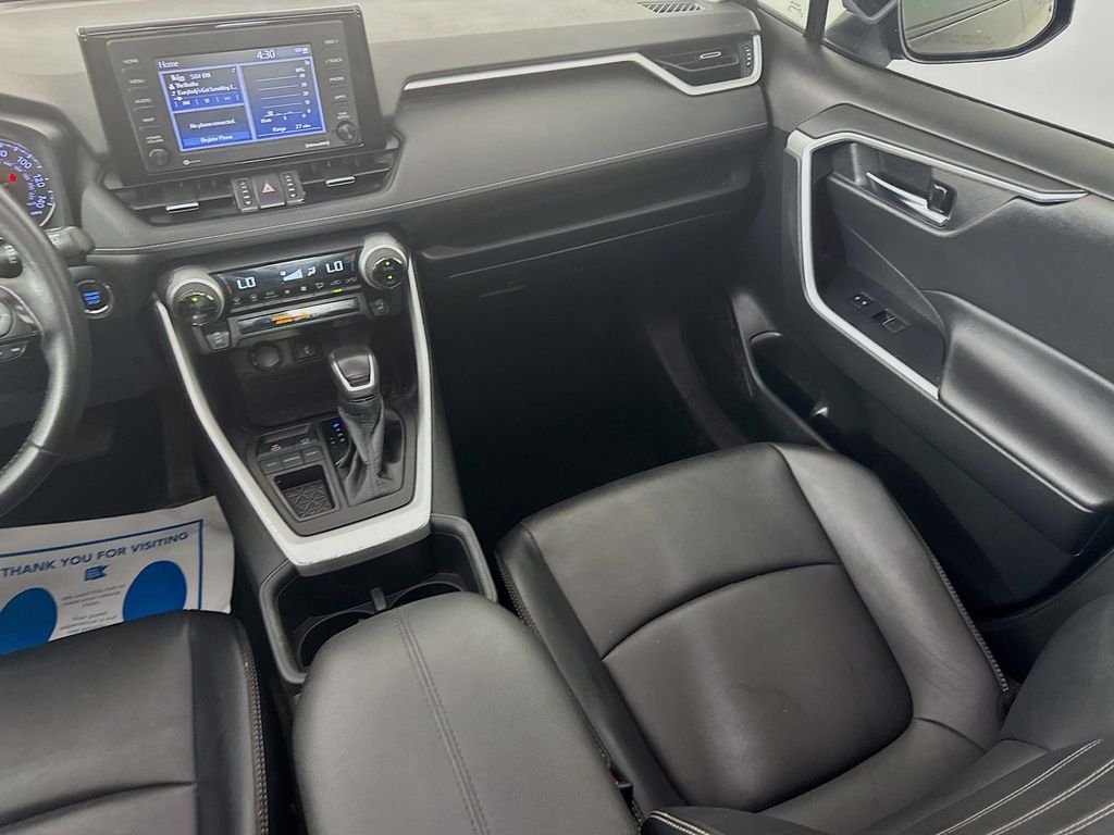 Used 2022 Midnight Black Metallic Toyota XLE Premium image 28