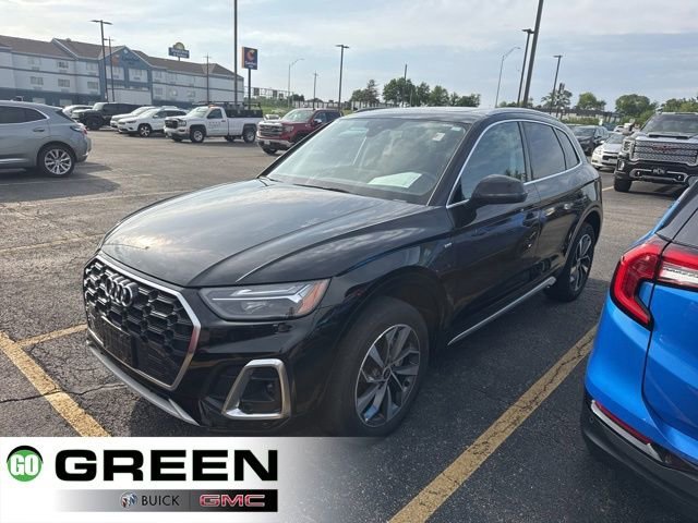 2023 Audi Q5 45 Premium Plus's photo